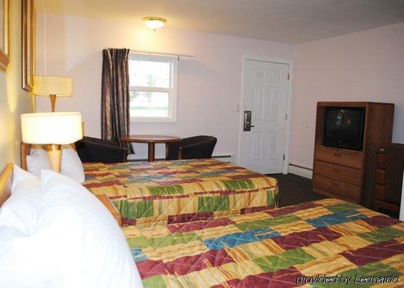 Rodeway Inn Bellows Falls Room photo